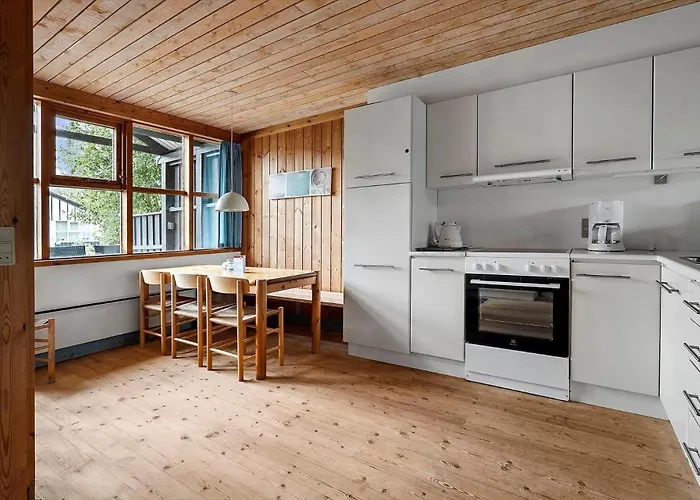 M387-vaeggerlose-botolundvej-78 * Bøtø By